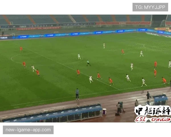 越位旗示意的判罚含义与裁判反应时机